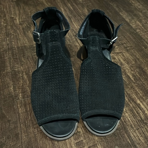 Koolaburra Ugg Ankle Strap Heel Black Size 9 - Picture 2 of 13